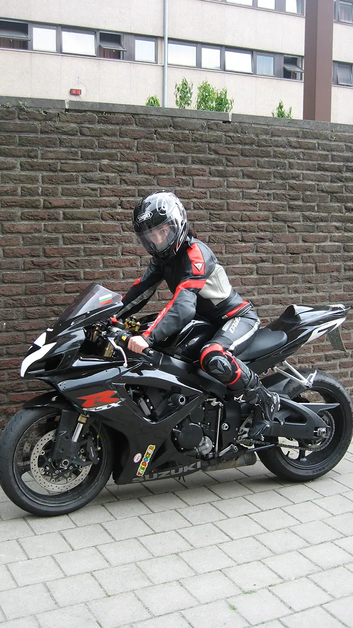 Silvia Radulova :: Motobikes